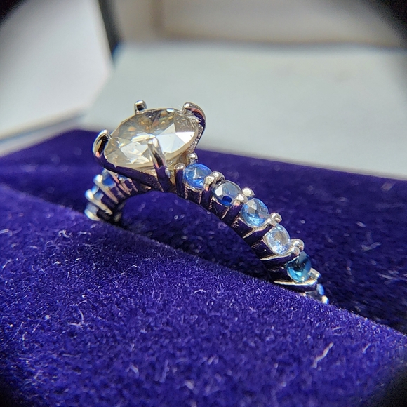 14k White Gold Natural Diamond & Variegated Sapphire Engagement Ring - Size 6 - Picture 10 of 11